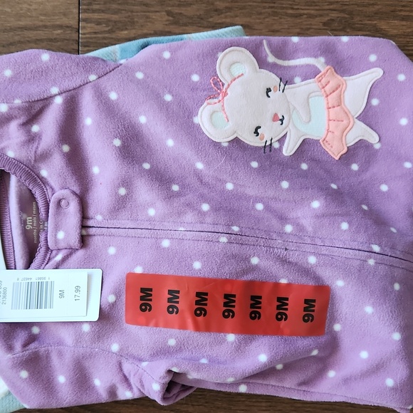 Carters Flannel Onesies with footies - BNWT - Picture 4 of 5